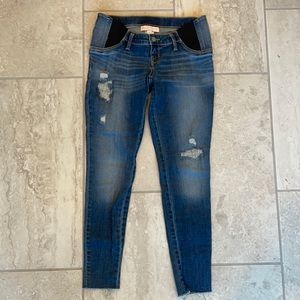 Isabel Maternity Distressed Jeggings